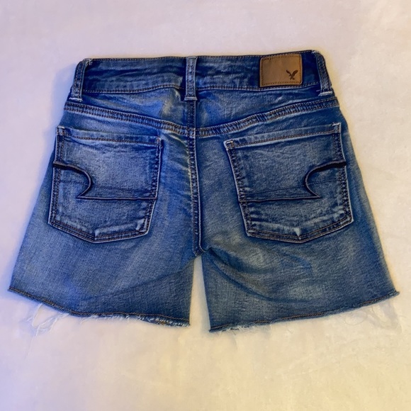 American Eagle Shorts - Picture 2 of 4